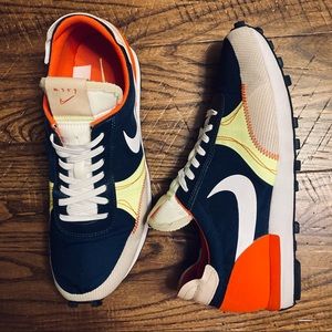 Men’s Nike Daybreak Type SE - Obsidian Volt sz 10